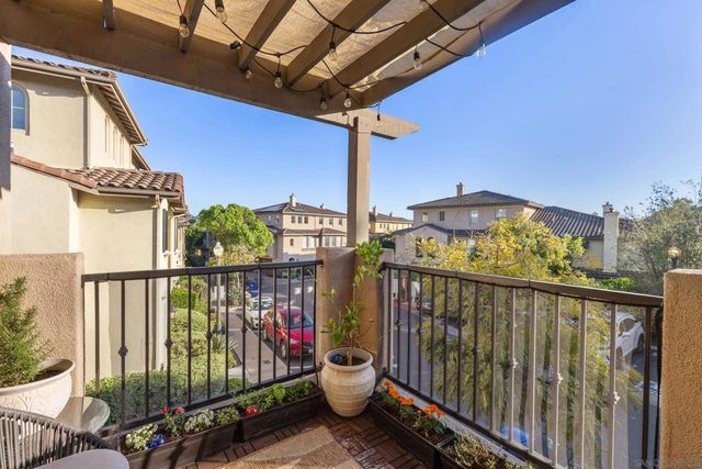 2702 Piantino Cir, San Diego, CA 92108