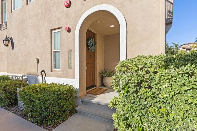 2702 Piantino Cir, San Diego, CA 92108