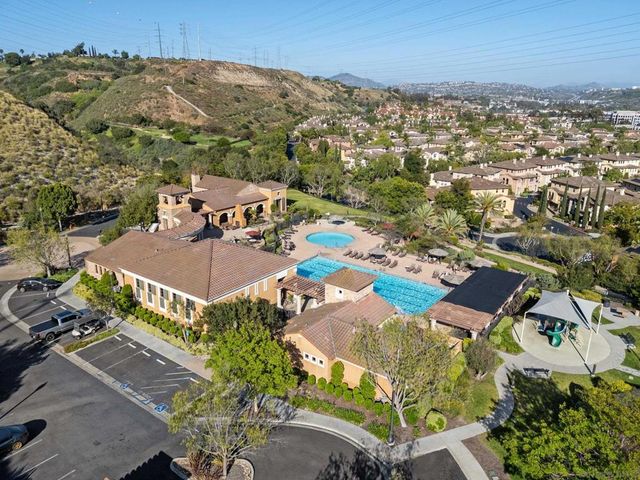 2702 Piantino Cir, San Diego, CA 92108