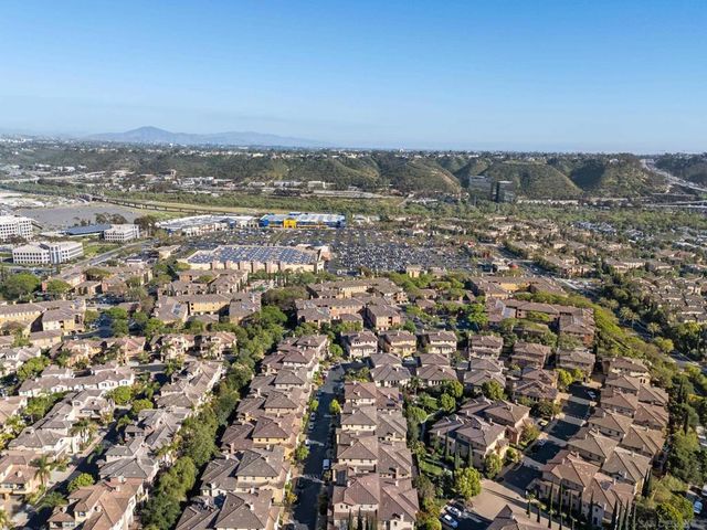 2702 Piantino Cir, San Diego, CA 92108