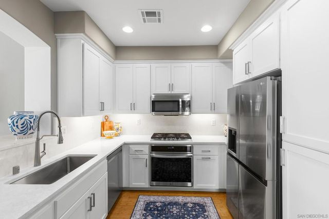 2702 Piantino Cir, San Diego, CA 92108