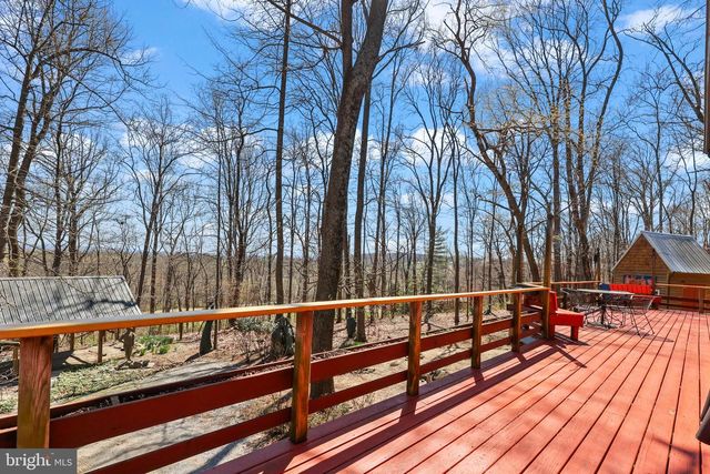 16633 WOODCHASE LN, Round Hill, VA 20141