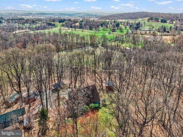 16633 WOODCHASE LN, Round Hill, VA 20141