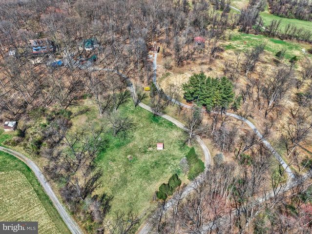 16633 WOODCHASE LN, Round Hill, VA 20141