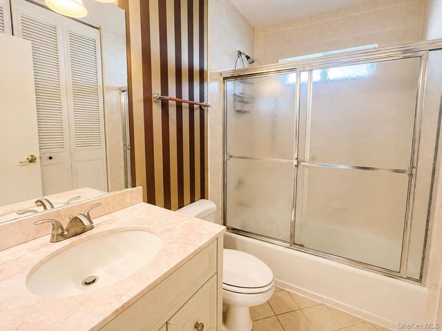 344 Woodbridge Drive B, Ridge, NY 11961