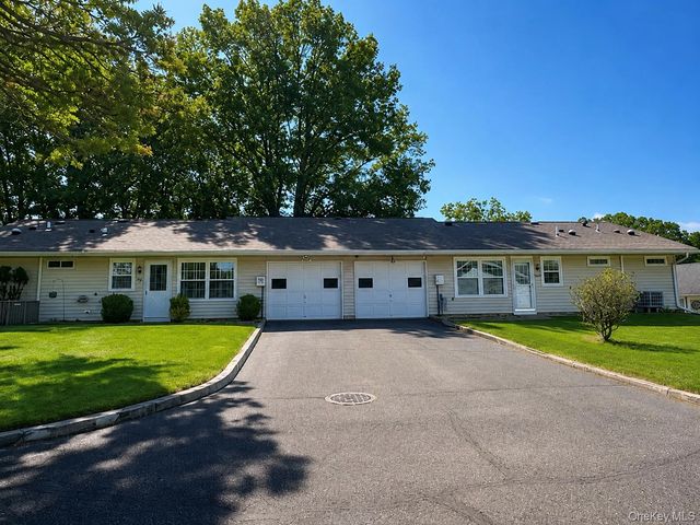 344 Woodbridge Drive B, Ridge, NY 11961