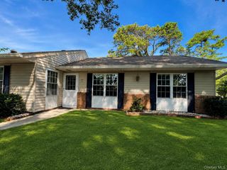 344 Woodbridge Drive B, Ridge, NY 11961