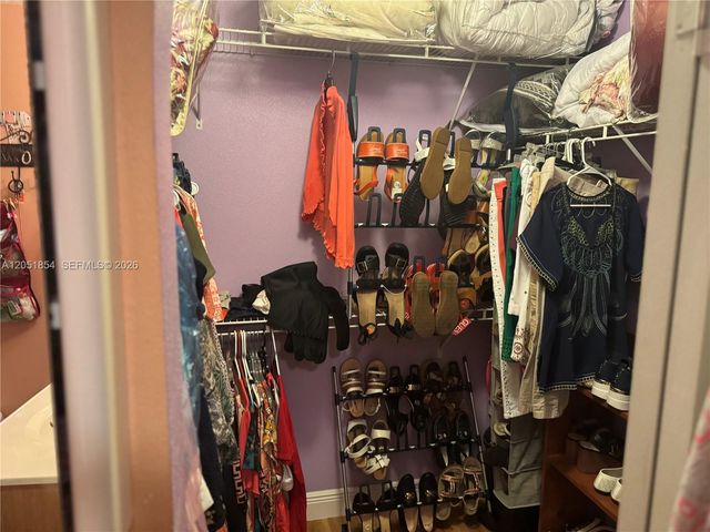 402 SE Crosspoint Dr, Port St. Lucie, FL 34983