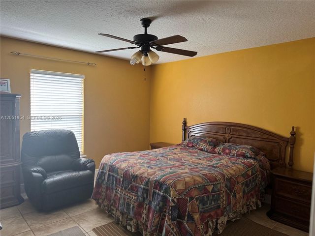 402 SE Crosspoint Dr, Port St. Lucie, FL 34983