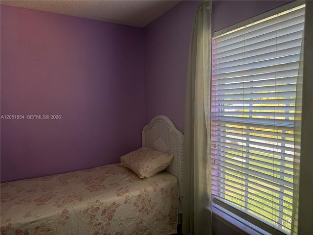 402 SE Crosspoint Dr, Port St. Lucie, FL 34983