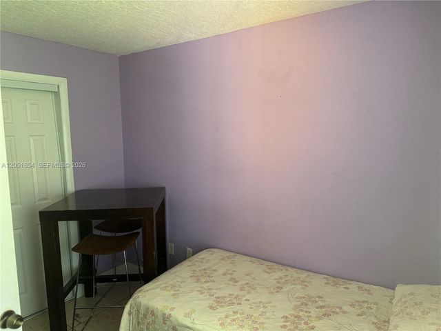 402 SE Crosspoint Dr, Port St. Lucie, FL 34983