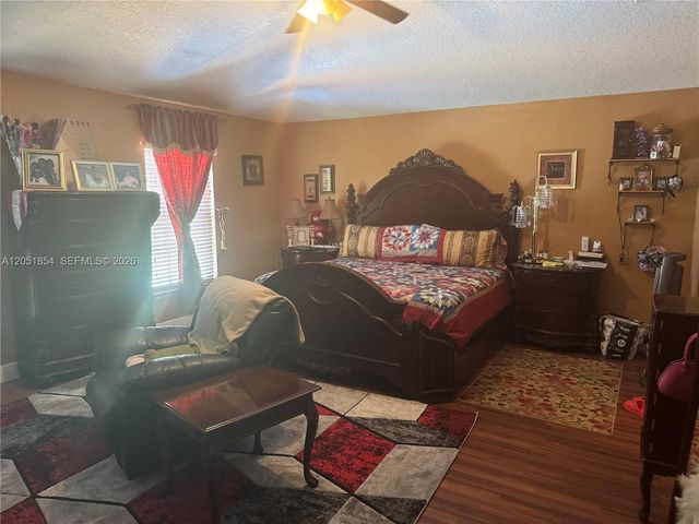 402 SE Crosspoint Dr, Port St. Lucie, FL 34983