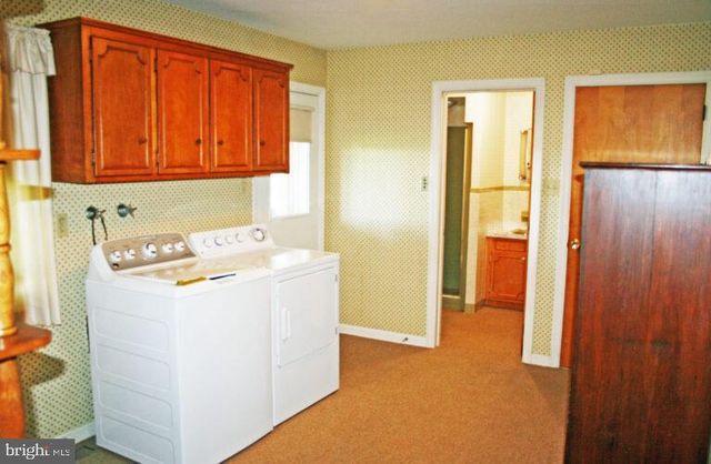 1422 LANCASTER RD, Manheim, PA 17545