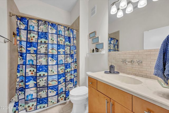 801 N 4th Street Apt 206, Wilmington, NC 28401