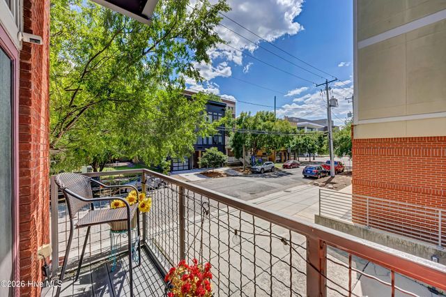 801 N 4th Street Apt 206, Wilmington, NC 28401