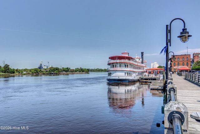 801 N 4th Street Apt 206, Wilmington, NC 28401
