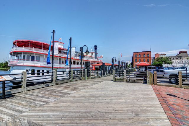 801 N 4th Street Apt 206, Wilmington, NC 28401
