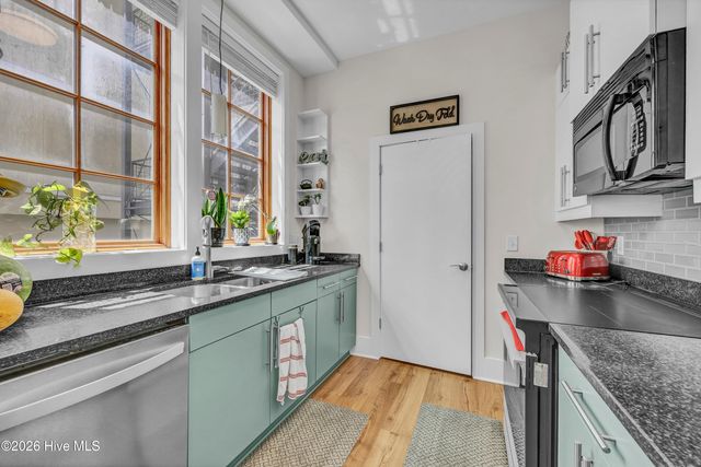801 N 4th Street Apt 206, Wilmington, NC 28401