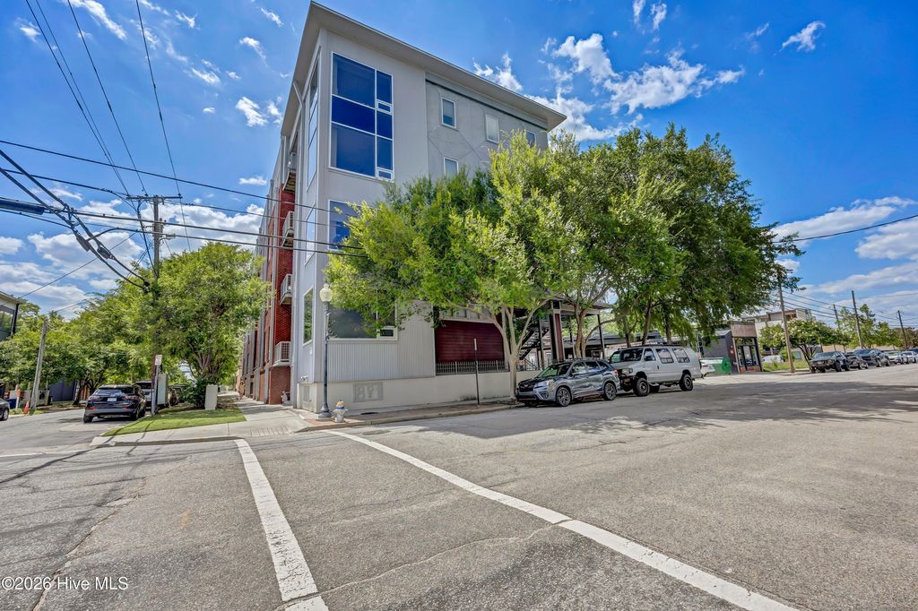 801 N 4th Street Apt 206, Wilmington, NC 28401
