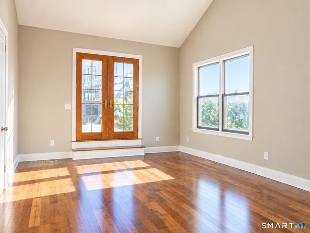 40 Osborne Avenue 2nd Floor, Norwalk, CT 06855