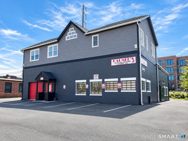 40 Osborne Avenue 2nd Floor, Norwalk, CT 06855
