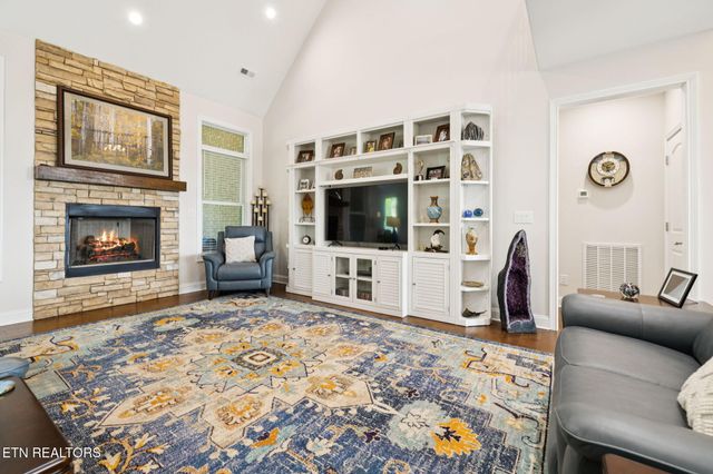 854 Kennesaw Lane, Lenoir City, TN 37771