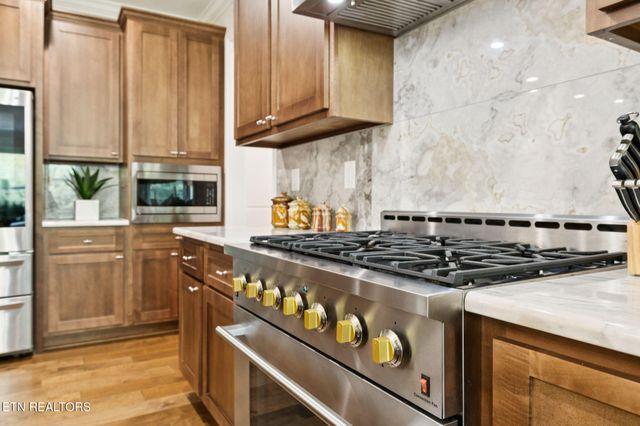 854 Kennesaw Lane, Lenoir City, TN 37771