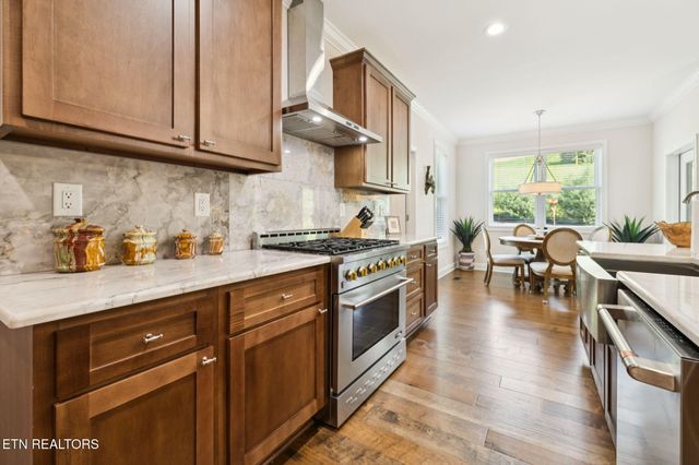 854 Kennesaw Lane, Lenoir City, TN 37771