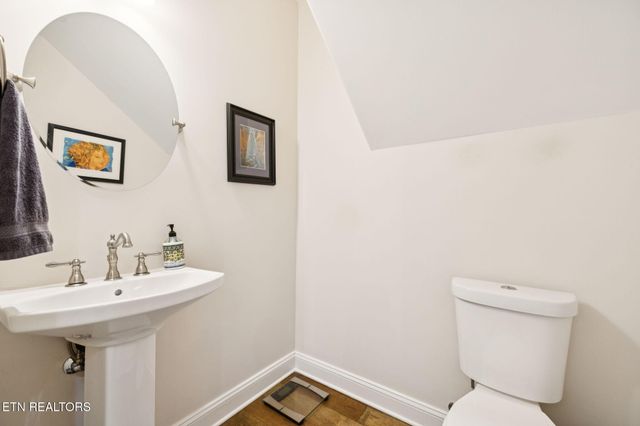 854 Kennesaw Lane, Lenoir City, TN 37771