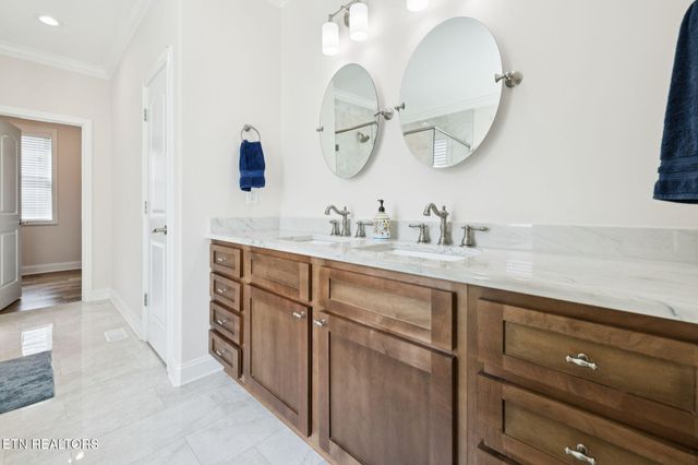 854 Kennesaw Lane, Lenoir City, TN 37771