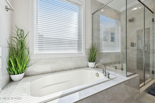 854 Kennesaw Lane, Lenoir City, TN 37771