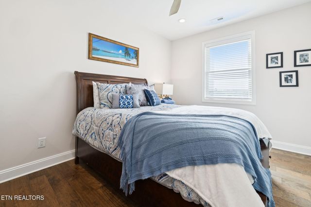 854 Kennesaw Lane, Lenoir City, TN 37771