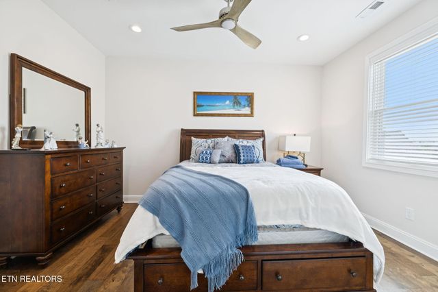 854 Kennesaw Lane, Lenoir City, TN 37771