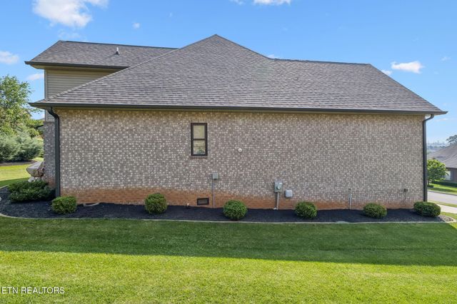 854 Kennesaw Lane, Lenoir City, TN 37771