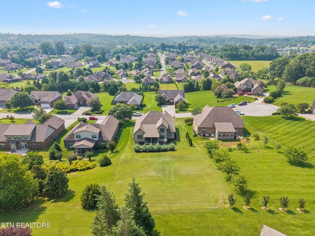 854 Kennesaw Lane, Lenoir City, TN 37771