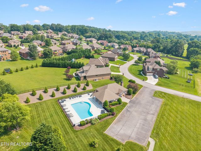 854 Kennesaw Lane, Lenoir City, TN 37771