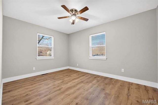 8 Faye Avenue, St Charles, MO 63301