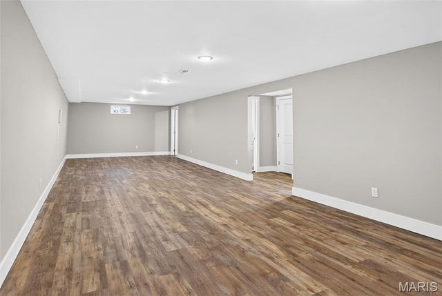 8 Faye Avenue, St Charles, MO 63301