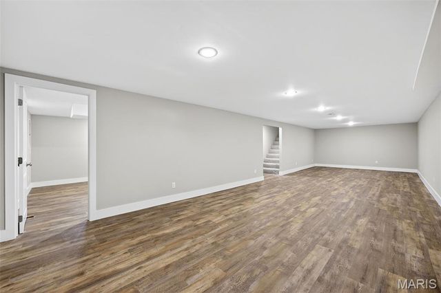 8 Faye Avenue, St Charles, MO 63301