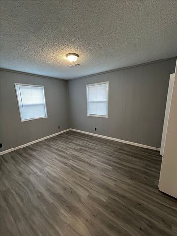 407 Park Street D, Springdale, AR 72764
