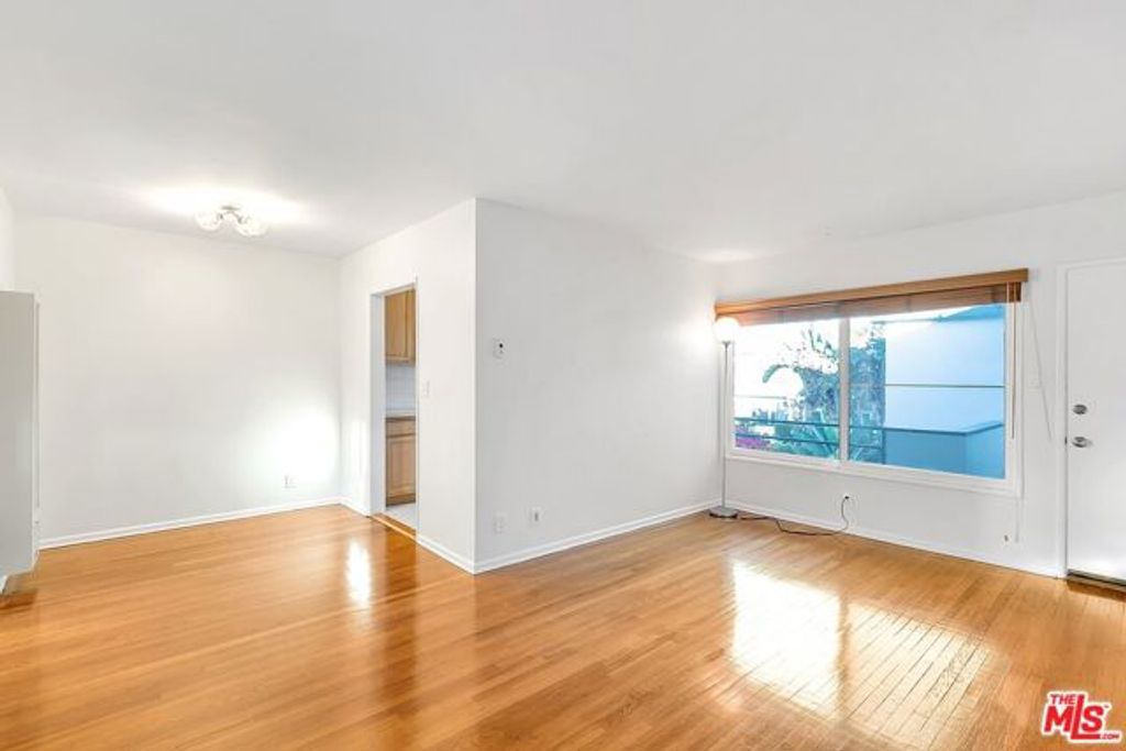 2033 Euclid Street 11, Santa Monica, CA 90405