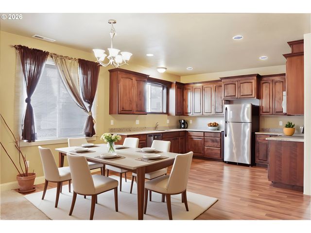 3571 Anchor Ct, Salem, OR 97305