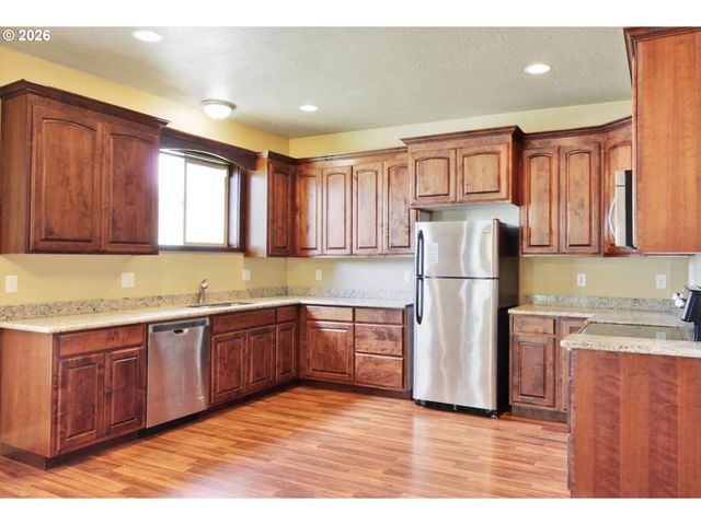 3571 Anchor Ct, Salem, OR 97305