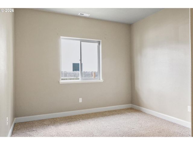 3571 Anchor Ct, Salem, OR 97305