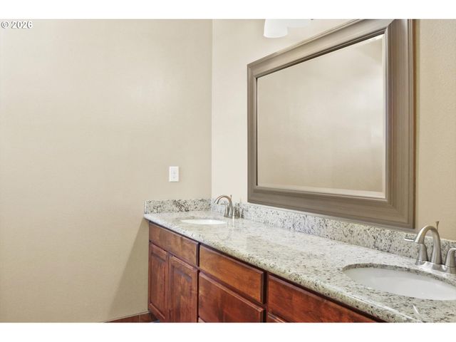 3571 Anchor Ct, Salem, OR 97305