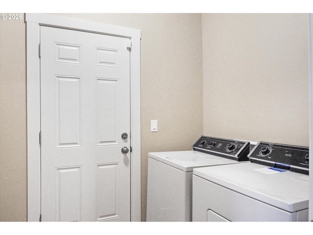 3571 Anchor Ct, Salem, OR 97305