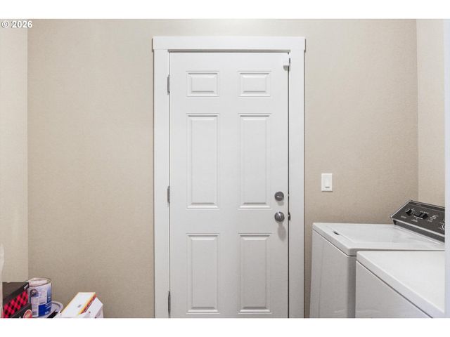 3571 Anchor Ct, Salem, OR 97305
