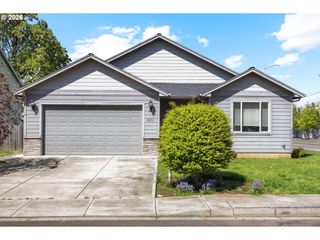 3571 Anchor Ct, Salem, OR 97305