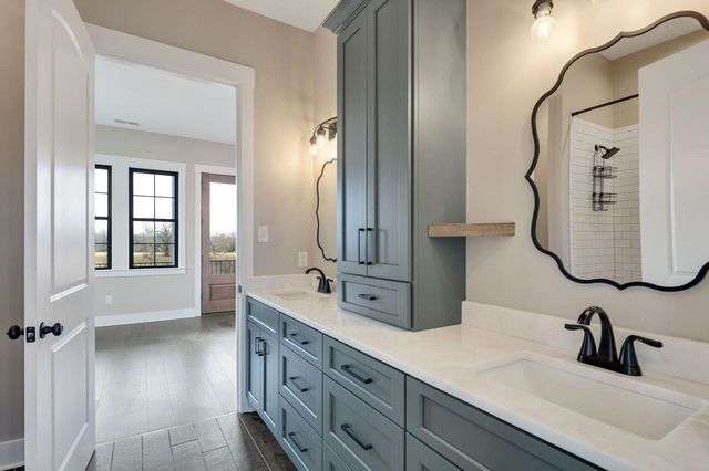 215 SPRINGER RD, Somerville, TN 38068