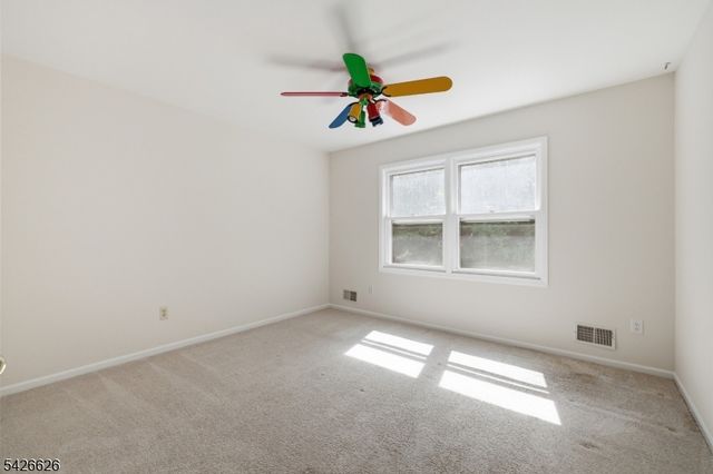 20 Indian Run Rd, Washington Twp., NJ 07853